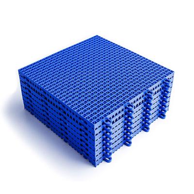 China Workshop Durable PVC Deck Drainage Tile Modular Interlocking Non-Slip Mats for Warehouse and Basement Pool Bathroom for sale