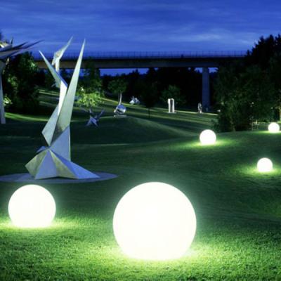 China Custom Large Size Remote Control Globe Color Garden Light Changing 16 Colors RGB Floating Pool Waterproof LED Plastic Balls IP67 for sale