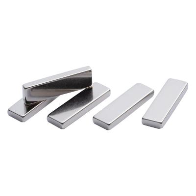 China Corrosion Resistance Bar Neodymium Magnets With ISO14001 Certification for sale