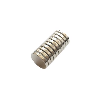 China N30UH-N40UH Small Round Neodymium Magnets Withstanding Temperatures Up To 220°C for sale