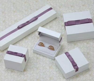 China Velvet Or Leather Inside Paper Jewelry Boxes For Pierced Earrings / Pendant for sale