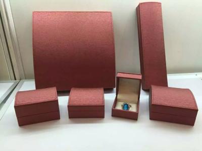 China Classic Jewelry Plastic Box Gift Packaging Imitation Leatherette for sale