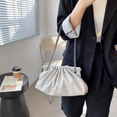 China Luxury Lady Factory Price Messenger Bag Designer Cloud Dumpling Drawstring Bucket Bag suka Women Cloud Handbags for sale