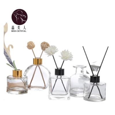 China Artistic Ins Nordic Style No Fire Incense Glass Bottle For Diffuser Wholesale With Cover Essential Oil Bottle For Wedding And Office for sale