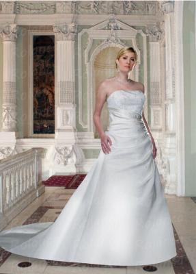 China Plus Size Strapless Wedding Dress for sale