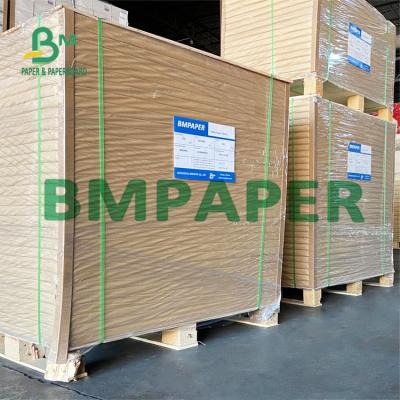 China alta hoja Kraft Papel de Brown del gramo de 300gsm 400gsm para las cajas de Kraft en venta