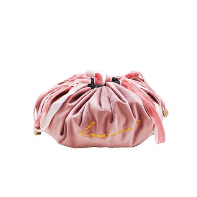 China Lazy Organizer Magic Cosmetic Pouch Multifunctional Pink Drawstring Cosmetic Bag Velvet Travel Makeup Bag Storage with Embroidery Logo for sale