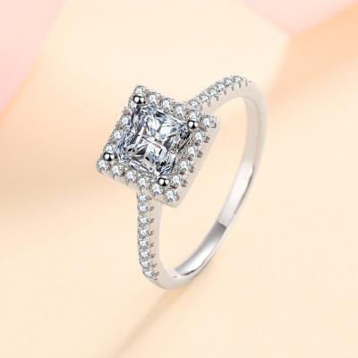 China Original 925 Silver 1 Carat Square CLASSIC Moissanite Ring Gemstone Wedding Jewelry Princess Cut Diamond Test Past Sparkling VVS for sale