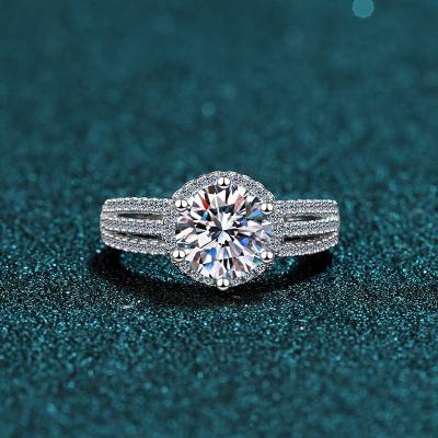 China Original 2 Carat CLASSIC 925 Silver Round Sparkle Engagement Ring Gemstone Party Jewelry Diamond Test Past Excellent Cut Moissanite for sale