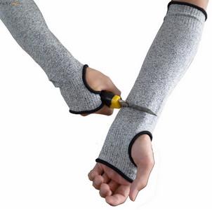 China Los pares antis de los guantes protectores del PPE del corte de HPPE embalan la manga larga del brazo gris 17 pulgadas en venta