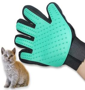 China Beautiful Pet Grooming Gloves Brush Mitt Delomo Pet Deshedding Brush for sale