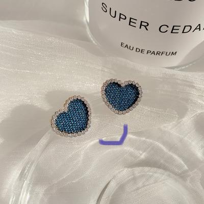 China Washable 925 Sterling Silver Stud Woman Jewelry Earrings Set Rhinestone Heart Stud Earrings for sale