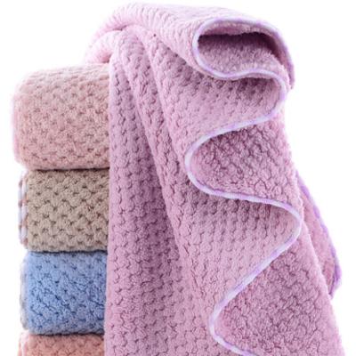 China QUICK DRY Microfiber Pineapple Lattice Baby Towel is water-absorbent and is quick-drying lint-free Coral Fleece Lace Towel for sale