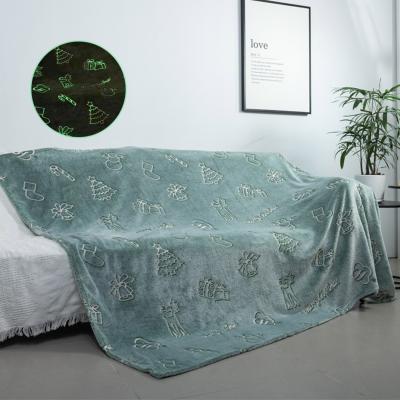 China Anti Dust Mite Design Christmas Throw Blanket Bright Glow In The Dark Kids Blanket for sale