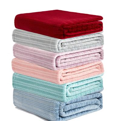 China Non-Toxic Luxury Textured Flannel Fleece Blanket Lightweight Throws for sale