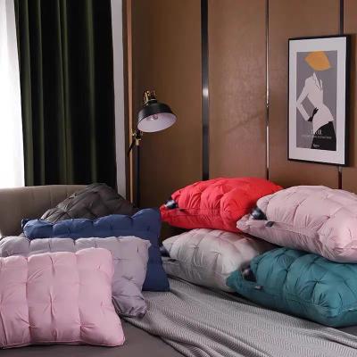 China Anti-Static Cheap Sleeping Good Pinch Down Filling 5 Star Hotel Hilton Pillow Two Line Hilton Quilted Pillow for sale