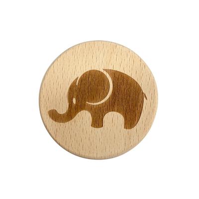 China Wooden Magnetic Animal Model Fridge Decoration Opener Corkscrew Bottle Wine Tool Bar Opener Wooden Magnetic Beer Running for sale