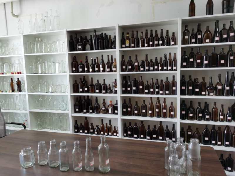 Verified China supplier - Hangzhou Jingguan Glass Bottle Co., Ltd.