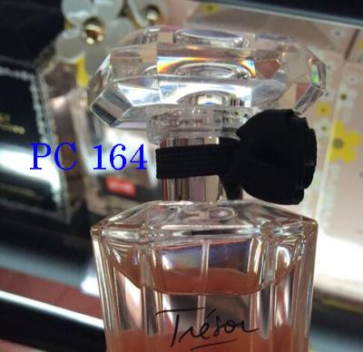 China Non Spill Large Diamond Shape Perfume Glass Transparent Neck Perfume Bottle for sale