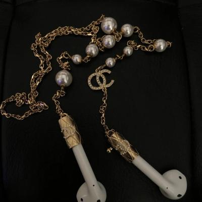 China 2021 Europe and America Xiaoxiang new product Xiaoxiang feng personality pearl earphone set necklace for sale