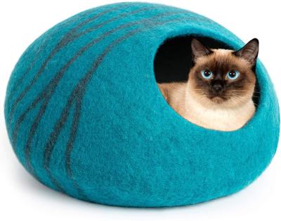 China Travel Color Handmade Stripes Felt Cat Cave - 100% Natural Wool Pet Beds - Perfect Gift for Cats and Kittens for the Indoor Cozy Hideaway for sale