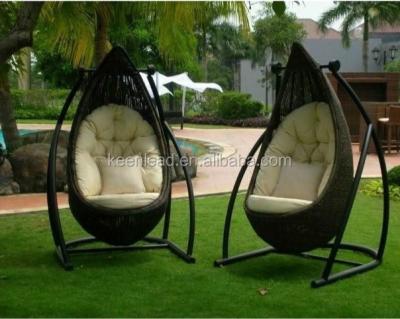 China Super Comfortable New Design Outdoor Patio Rattan Hanging Swing Chair Furniture for sale