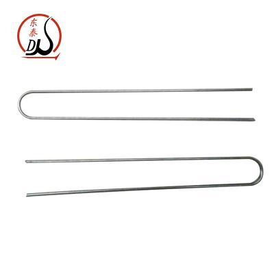 China 6 Inch 11 Gauge Bright Outdoor Landscape Galvanized Garden Turf Staples Ground Stake U-Pins for sale