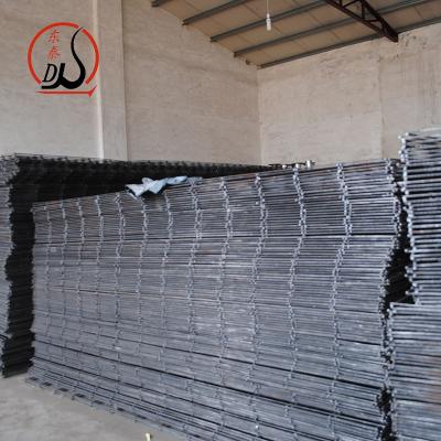 China Factory Price Supply Easily Assembled Wire Mesh 4x4 Welded Wire Mesh Panel for sale