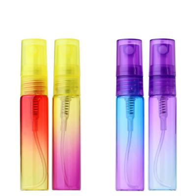 China Eco - Friendly 5ml Color Spray Bottle Gradient Change Fine Try Perfume Bottles Glass Spray Bottle for sale