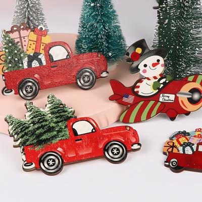 China Wholesale 12 Pieces Hand Painted Christmas Ornaments Red Wooden Christmas Tree Truck Hanging Decoration Crafts for sale