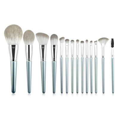 China High Quality Fan Brush Face Sculpt Brush Make Up Brush For Foundation for sale