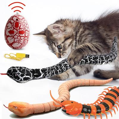 China Viable Funny Electric Remote Control Infrared Simulation Rattlesnake Tricky Pet Cat Toy Animal Model for sale