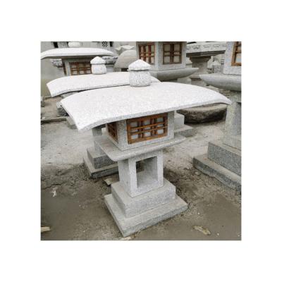 China Japanese Lantern Garden Decoration Natural Stone Carving Japanese Lamp for sale