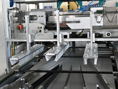 China 200packs/Min Toilet Paper Packaging Machine, LDPE-Film-Seidenpapier-Serviette, die Maschine herstellt zu verkaufen