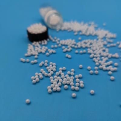 China White Ceramic Blasting Media with 65% ZrO2 Chemical Composition for sale