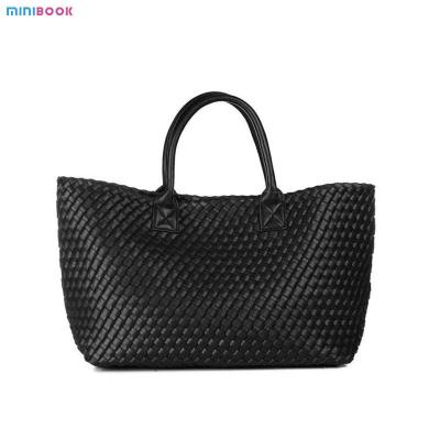 China Factory Direct Sale PU Small Chain Bag Fashion Minibook Motion Detection Leather Ladies Handbag Korean Women Lattice Shoulder Bag for sale