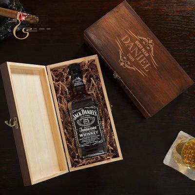 China Wooden Wine Box Liquor Bottle Gift Box - Unique Groomsmen Gift, Best Man Gift, Wedding Party Gift for sale