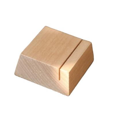 China Stylish Birch Wood Wooden Stand for Wedding Table Number Sign Wooden Card Holder for sale