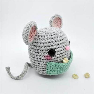 China New Eco-friendly Material Fashion Handmade Crochet Toy Custom Mouse Toy Crochet DIY Amigurumi Doll For Kids for sale