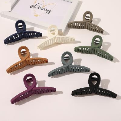 China Environmental Fashion Retro Big Size 11cm Plastic Hair Claw Clips Frost Single All-match Hair Clips For Girls for sale