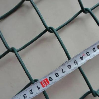 China Fence Mesh Diamond Hole Chain Link Fence, Iron Wire Mesh, 5x5cm Hole Size for sale