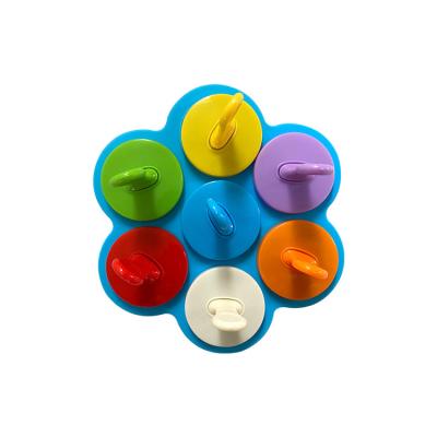 China Sustainable 7 Hole Silicone Kitchen Utensil Simple Small Size Supplymentary Food Box for sale