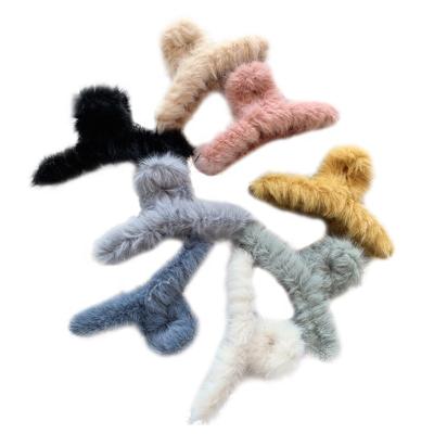 China New Design Daily Warm Winter Wear Hair Fur Hair Claw Colorful Hair Clip For Women Hair Accessories for sale