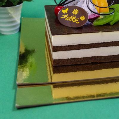 China Greaseproof Gold And Silver Wave Edge 8in Cake Board With Handle for sale