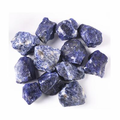 China China Wholesale natural quartz Aromatherapy stone Crystals healing sodalite blue granite stone for Home decoration for sale