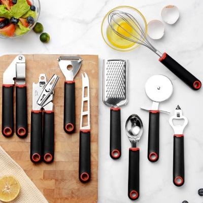 China Modern Stainless Steel Kitchenware With Plastic Handle Heat Resistant Kitchen Utensils Baking Set for sale