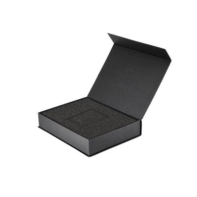 China Factory Price Recyclable Book Form Magnetic Closure Cardboard Box , Mobile Phone Accessories Packaging for sale