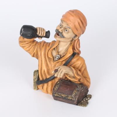 China Art Decor Resin Ornament Pirates of the Caribbean Resin Crafts Model of Home Office Figure for sale