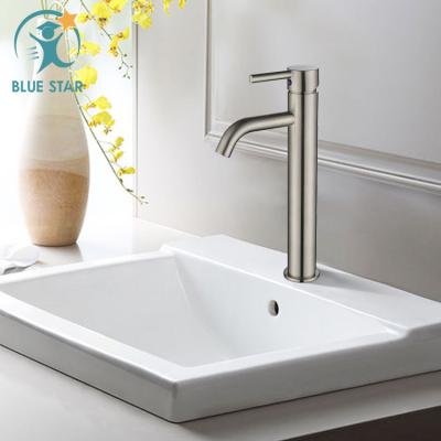 China Pull Out Type Valve Deck Hole Surface Brass Ceramic Mount Faucet Single Handle Wash Basin Faucet Bathroom Faucet Original Style Core Place for sale