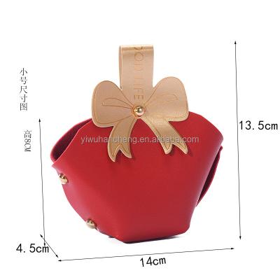 China Party Supplies New Arrival Cute Flower Leather Candy Gift Basket Christmas Storage Handbag Wedding Party Candy Basket for sale